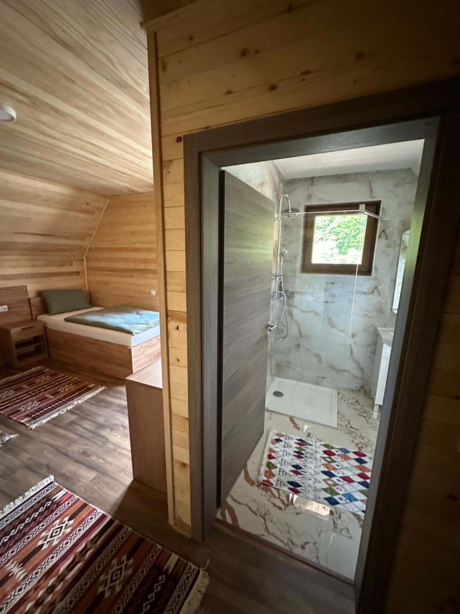 Bungalow House - 5 Rooms Zolaci Exteriör bild